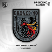 Cargar imagen en el visor de la galería, EMBLEMA U.P.R. - BRONCE 40 - MADRID