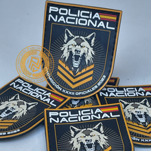 Cargar imagen en el visor de la galería, EMBLEMA CONMEMORATIVO PROMOCIÓN XXXIl OFICIAL DE POLICÍA 2023/24