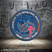 Cargar imagen en el visor de la galería, EMBLEMA CONMEMORATIVO XXX ANIVERSARIO VIII U.I.P. RAYA - VIGO