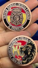 Cargar imagen en el visor de la galería, EMBLEMA CONMEMORATIVO P.N. E.B. PROMOCIÓN XL
