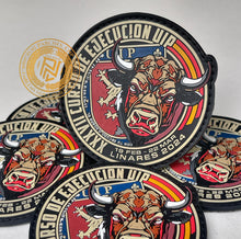 Cargar imagen en el visor de la galería, EMBLEMA CONMEMORATIVO CURSO XXXVII DE EJECUCIÓN PARA U.I.P.