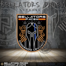 Cargar imagen en el visor de la galería, EMBLEMA BELLATORS PACEM COMANDO LEVANTE