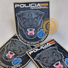 Cargar imagen en el visor de la galería, EMBLEMA BRAZO U.C.R.I.F. ALICANTE - GRUPO I