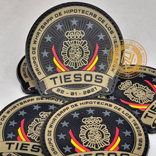 Cargar imagen en el visor de la galería, EMBLEMA CONMEMORATIVO LOS TIESOS - GRUPO DE WHATSAPP HIPOTECAS