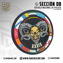 Cargar imagen en el visor de la galería, EMBLEMA CONMEMORATIVO SECCIÓN 08 P.N. E.B. PROMOCIÓN XXXIX