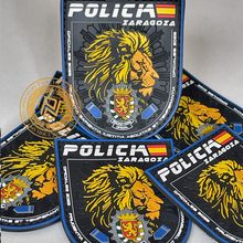 Cargar imagen en el visor de la galería, EMBLEMA CONMEMORATIVO PROMOCIÓN 2023 OFICIALES POLICÍA ZARAGOZA