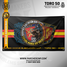 Cargar imagen en el visor de la galería, BANDERA TORO 50 TURNO ALFA - CURSO XXXVIII U.I.P. 2025