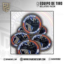 Cargar imagen en el visor de la galería, EMBLEMA BELLATORS PACEM - EQUIPO DE TIRO