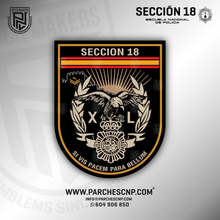 Cargar imagen en el visor de la galería, EMBLEMA CONMEMORATIVO SECCIÓN 18 P.N. E.B. PROMOCIÓN XL