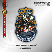 Cargar imagen en el visor de la galería, EMBLEMA CONMEMORATIVO DISPOSITIVO POLICIAL MADRID GAMES 2025 - NFL