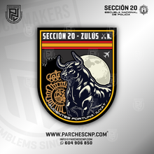 Cargar imagen en el visor de la galería, EMBLEMA CONMEMORATIVO SECCIÓN 20 P.N. E.B. PROMOCIÓN XL