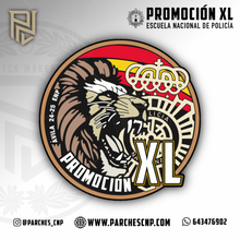 Cargar imagen en el visor de la galería, EMBLEMA CONMEMORATIVO P.N. E.B. PROMOCIÓN XL
