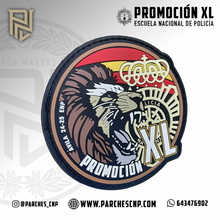 Cargar imagen en el visor de la galería, EMBLEMA CONMEMORATIVO P.N. E.B. PROMOCIÓN XL