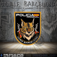 Cargar imagen en el visor de la galería, EMBLEMA DE BRAZO U.C.R.I.F. BARCELONA