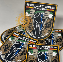 Cargar imagen en el visor de la galería, EMBLEMA BELLATORS PACEM COMANDO SUR