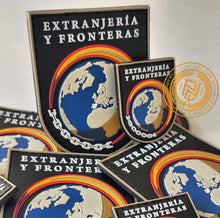 Cargar imagen en el visor de la galería, EMBLEMA OFICIAL DE EXTRANJERÍA Y FRONTERAS POLICÍA NACIONAL