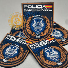 Cargar imagen en el visor de la galería, EMBLEMA CONMEMORATIVO 1ª PROMOCIÓN DEL GRADO EN ESTUDIOS POLICIALES (CUFPN)