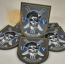 Cargar imagen en el visor de la galería, EMBLEMA DE BRAZO CAÑONEROS III USERA VILLAVERDE
