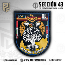 Cargar imagen en el visor de la galería, EMBLEMA CONMEMORATIVO SECCIÓN 43 P.N. E.B. PROMOCIÓN XL