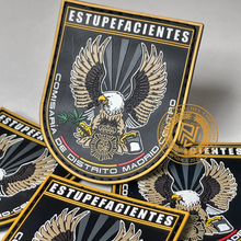 Cargar imagen en el visor de la galería, EMBLEMA DE BRAZO DEL GRUPO DE ESTUPEFACIENTES DE LA COMISARÍA CENTRO DE MADRID