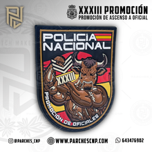 Cargar imagen en el visor de la galería, EMBLEMA CONMEMORATIVO PROMOCIÓN XXXIlI OFICIAL DE POLICÍA 2024/25