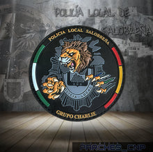 Cargar imagen en el visor de la galería, EMBLEMA DE LA POLICÍA LOCAL DE SALOBREÑA