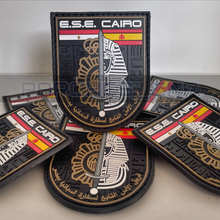 Cargar imagen en el visor de la galería, EMBLEMA DE BRAZO EQUIPO DE SEGURIDAD EMBAJADA EL CAIRO (EGIPTO)