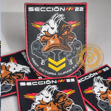 Cargar imagen en el visor de la galería, EMBLEMA CONMEMORATIVO DE LA SECCIÓN 22 DE LA PROMOCIÓN XXXVIII