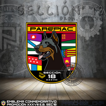 Cargar imagen en el visor de la galería, EMBLEMA CONMEMORATIVO DE LA SECCIÓN 18 DE LA PROMOCIÓN XXXVIII