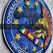Cargar imagen en el visor de la galería, EMBLEMA COOPERACIÓN INTERNACIONAL