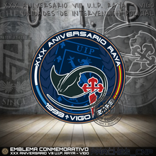 Cargar imagen en el visor de la galería, EMBLEMA CONMEMORATIVO XXX ANIVERSARIO VIII U.I.P. RAYA - VIGO