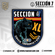 Cargar imagen en el visor de la galería, EMBLEMA CONMEMORATIVO SECCIÓN 07 P.N. E.B. PROMOCIÓN XL
