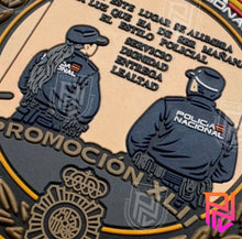 Cargar imagen en el visor de la galería, EMBLEMA PROMOCIÓN XLII E.B. - BINOMIO  POLICÍA NACIONAL

