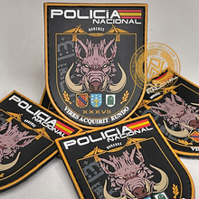 Cargar imagen en el visor de la galería, EMBLEMA CONMEMORATIVO PRÁCTICAS - COMISARÍA PROVINCIAL DE OURENSE PROMOCIÓN XXXVII
