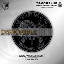 Cargar imagen en el visor de la galería, PARCHE DE BRAZO COMISARÍA ESPECIAL CASA DE S.M. EL REY - TIRADORES - NURE
