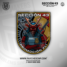 Cargar imagen en el visor de la galería, EMBLEMA SECCIÓN 43 PROMOCIÓN XLI - E.B. POLICÍA NACIONAL 2025-26
