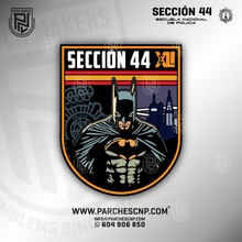 Cargar imagen en el visor de la galería, EMBLEMA SECCIÓN 44 PROMOCIÓN XLI - E.B. POLICÍA NACIONAL 2025-26
