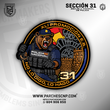 Cargar imagen en el visor de la galería, EMBLEMA SECCIÓN 31 PROMOCIÓN XLI - E.B. POLICÍA NACIONAL 2025-26
