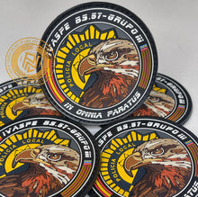 Cargar imagen en el visor de la galería, EMBLEMA CONMEMORATIVO IVASPE BS-57 GRUPO III
