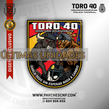 Cargar imagen en el visor de la galería, EMBLEMA TORO 40 - CURSO XXXVIII UIP - 2025 TURNO A
