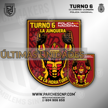 Cargar imagen en el visor de la galería, EMBLEMA LA JONQUERA TURNO 6 - ES LA HORA TURBO
