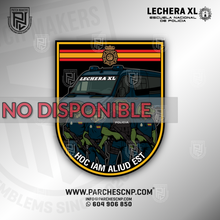 Cargar imagen en el visor de la galería, EMBLEMA CONMEMORATIVO LECHERA XL - CAIMANORROS PN
