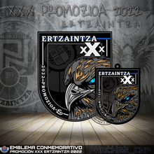 Cargar imagen en el visor de la galería, EMBLEMA CONMEMORATIVO XXX PROMOZIOA ERTZAINTZA 2022

