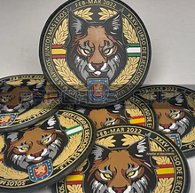 Cargar imagen en el visor de la galería, EMBLEMA CONMEMORATIVO CURSO XXXV DE EJECUCIÓN PARA U.I.P.
